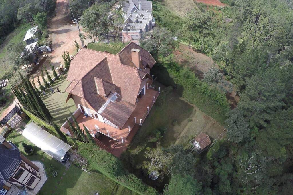 Casa E Vista Privilegiadas No Alto Do Capivari Кампус-ду-Жордау Экстерьер фото