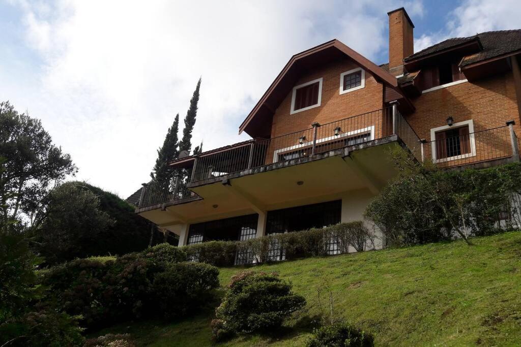 Casa E Vista Privilegiadas No Alto Do Capivari Кампус-ду-Жордау Экстерьер фото